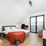 Zinhouse Wojakowa *